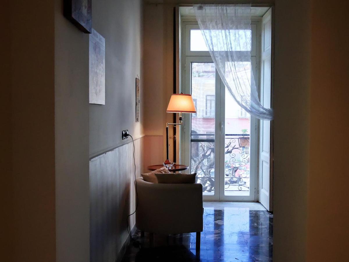 La Casetta Di Nonna Pina - Appartamento Con Cucina In Pieno Centro Torre Annunziata Exterior foto